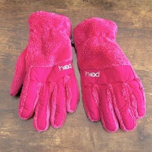 Pink head winter gloves with digital touch